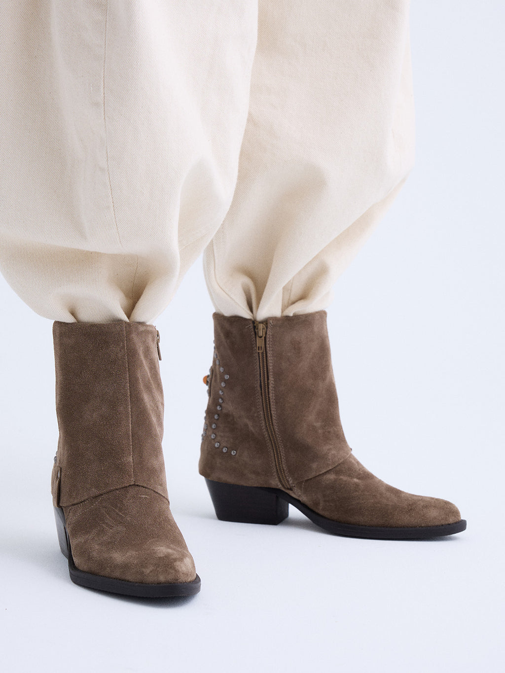 18737-81R SUEDE KHAKI