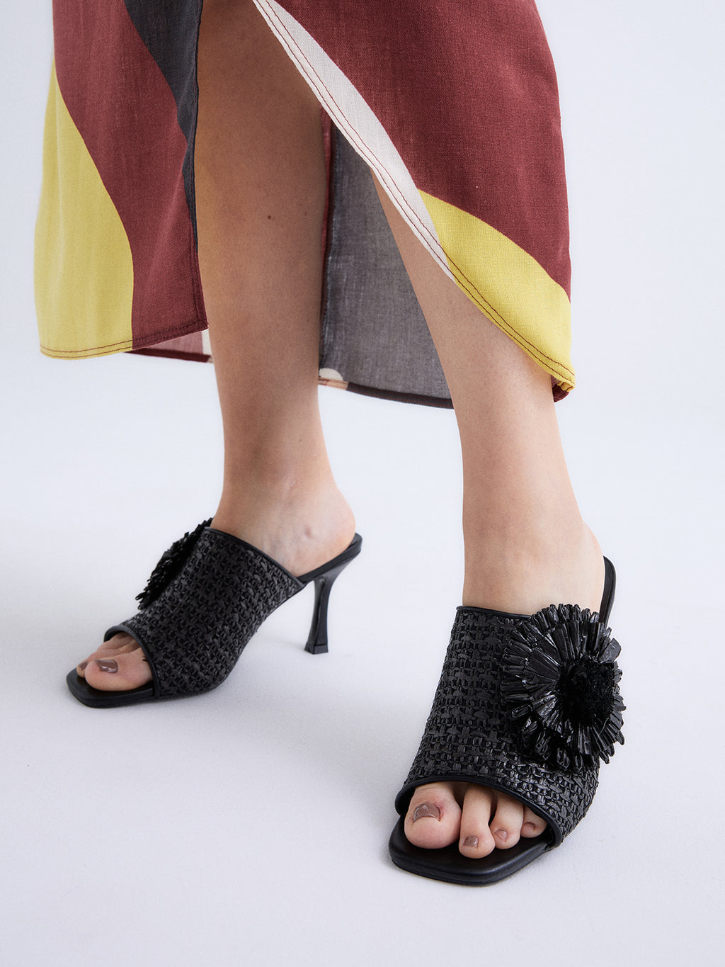 226-2521 RAFFIA BLACK