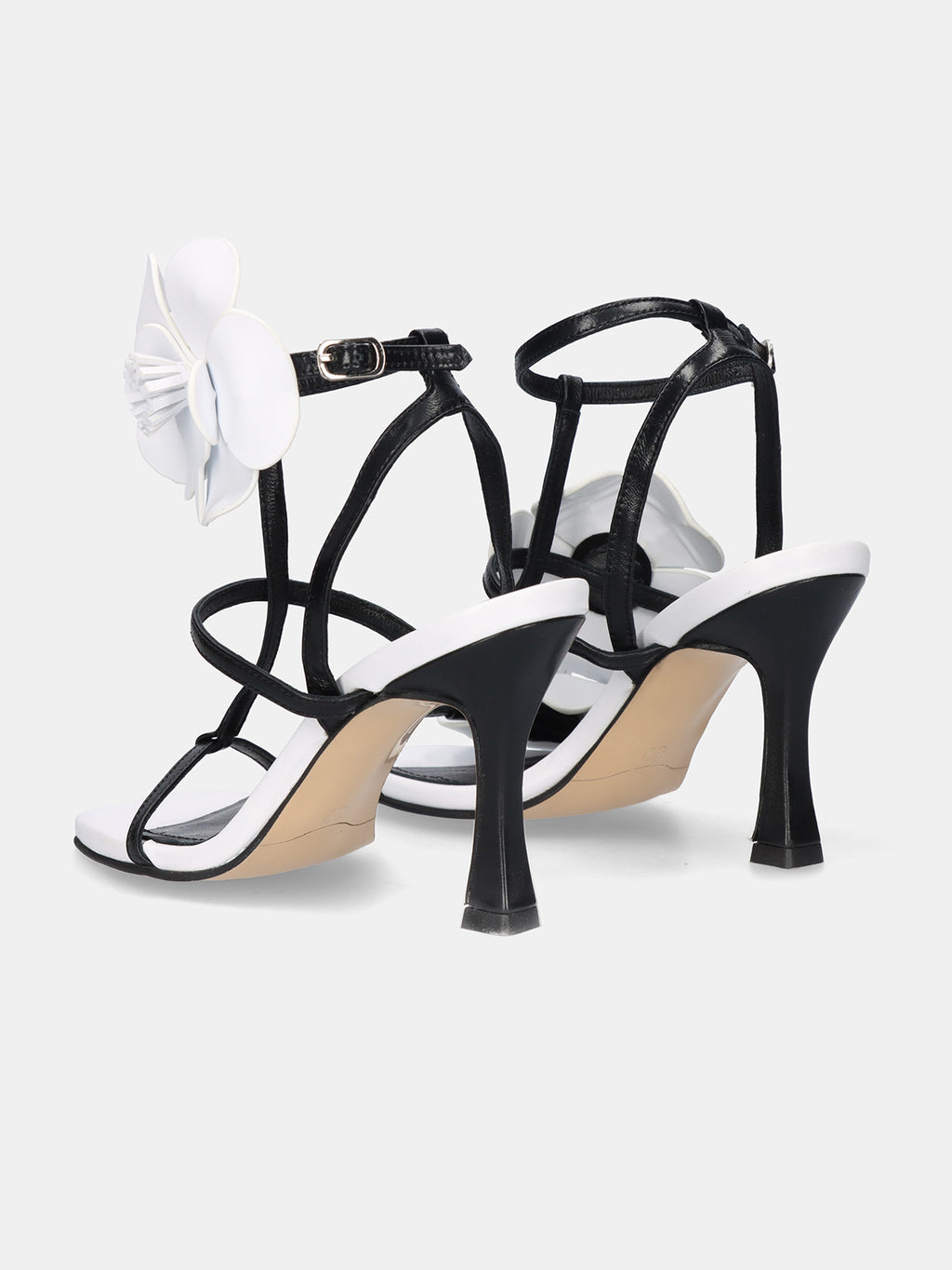534 SELENA LEATHER BLACK WHT