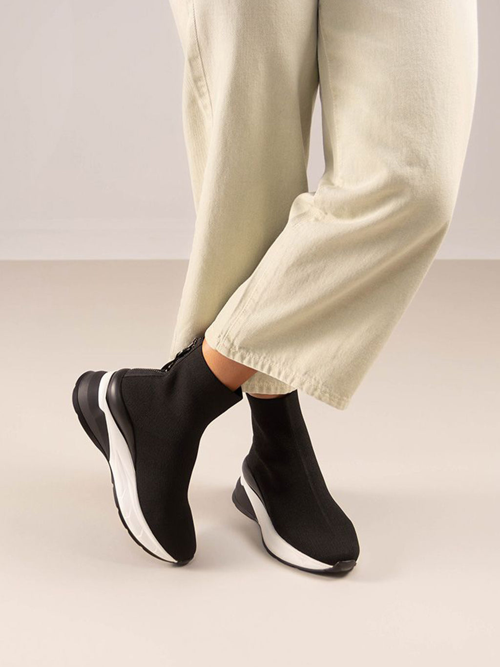 566-232EX34 TEXTIL BLACK WHT