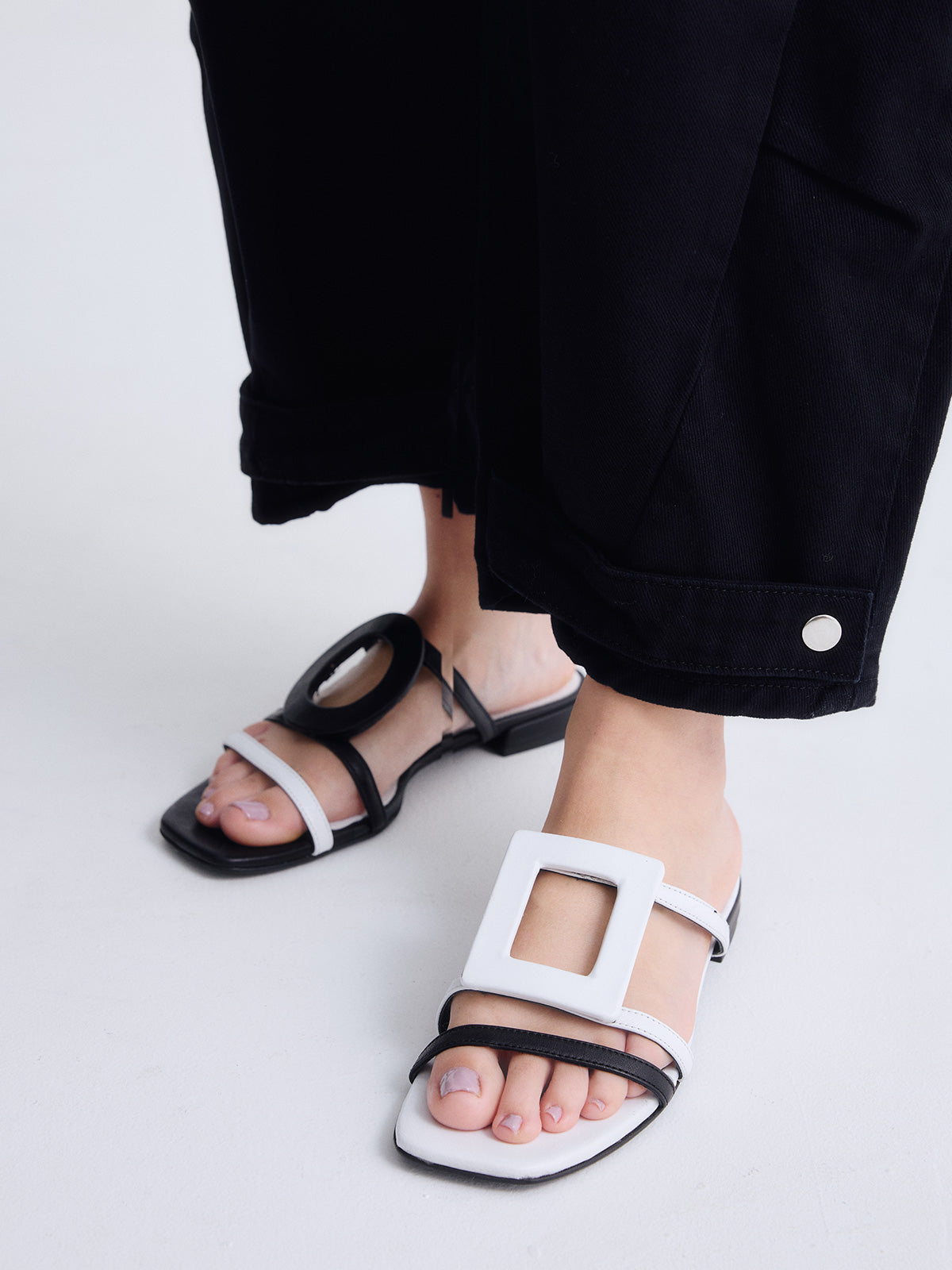580 FEDRA LEATHER BLACK WHT