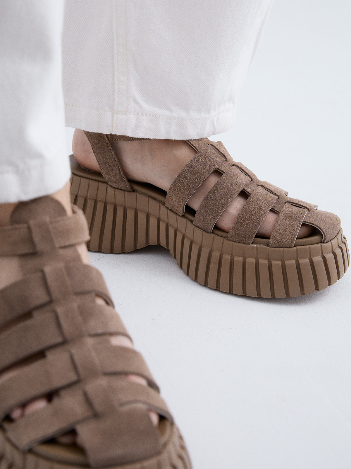 591 MAGGIE SUEDE TAUPE