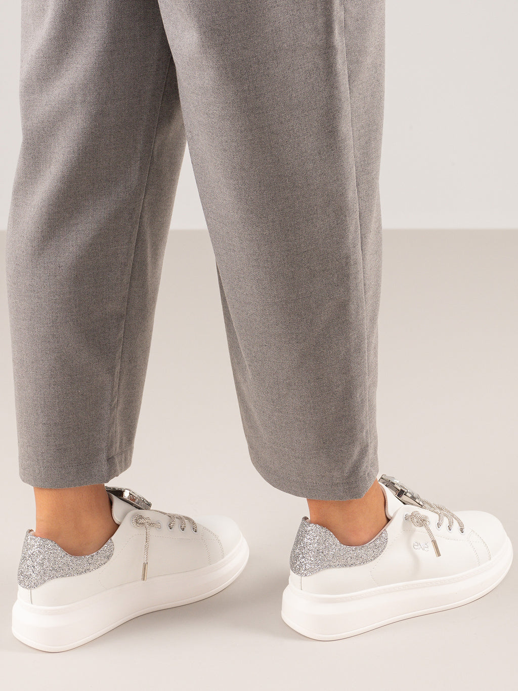 66-42EX53 PU WHITE SILV