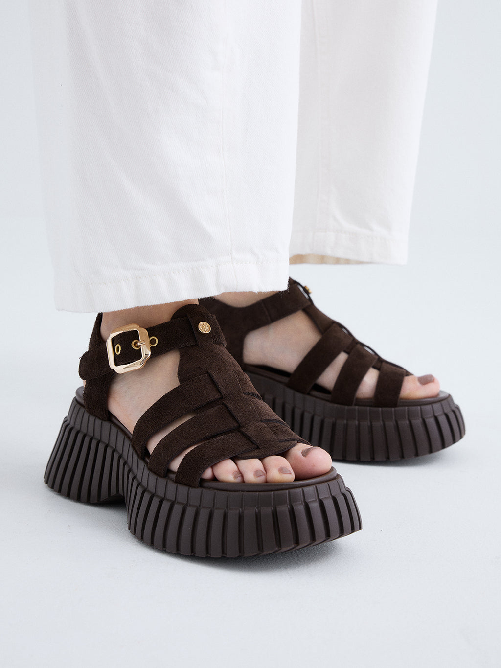 842 MAGGIE SUEDE BROWN