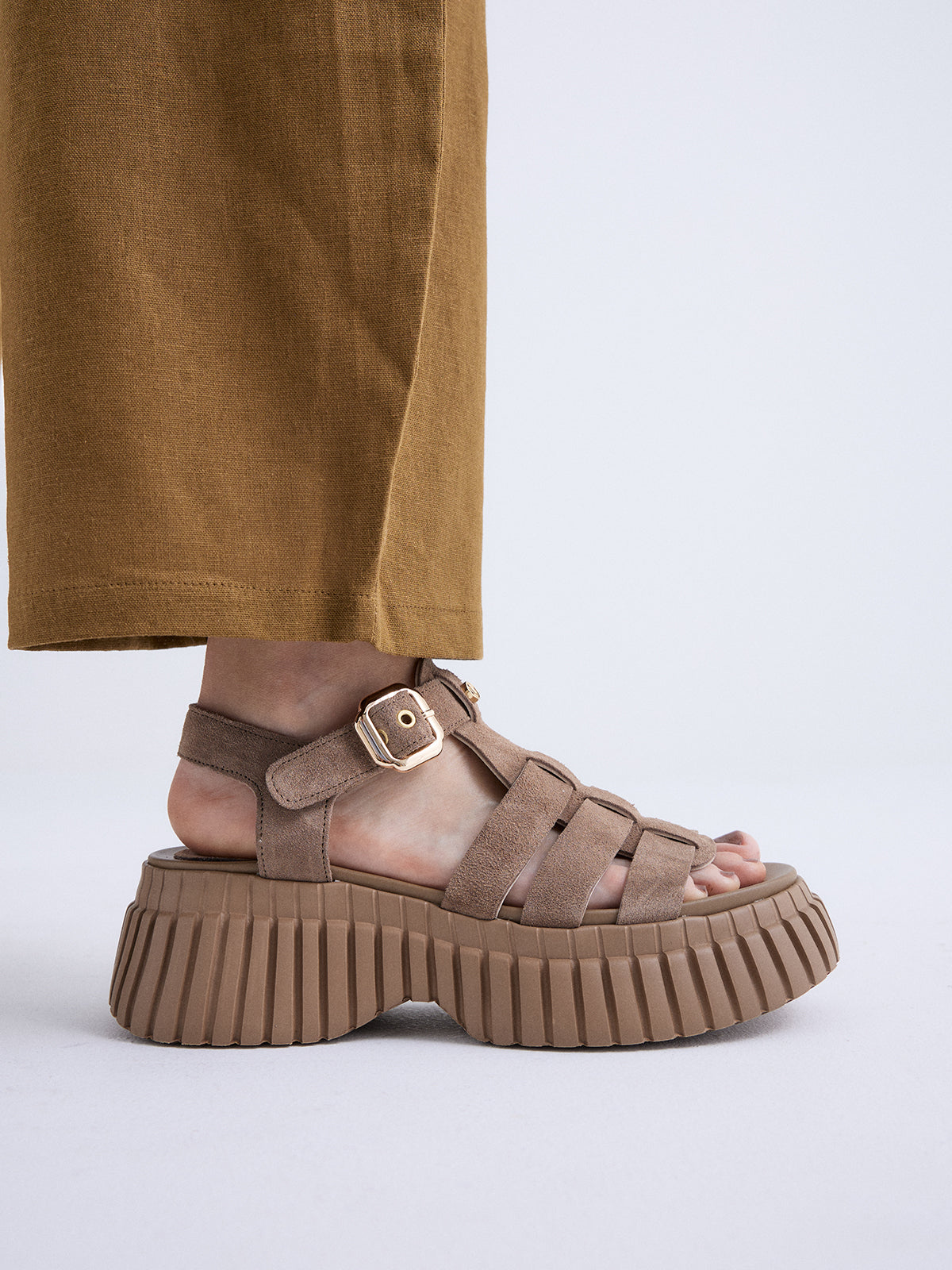 842 MAGGIE SUEDE TAUPE