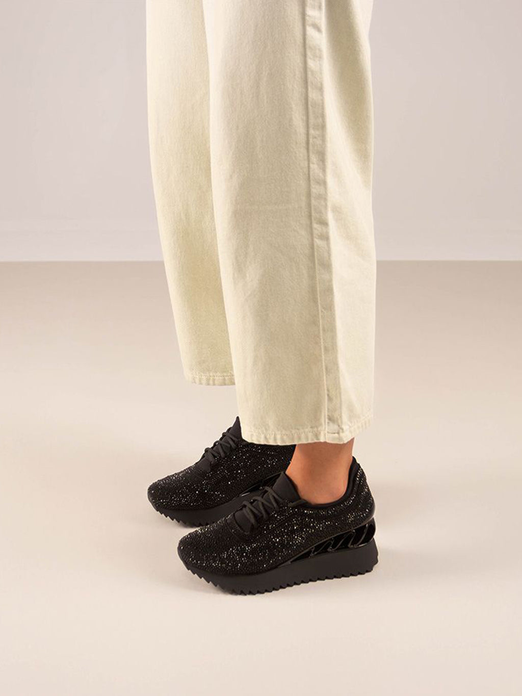 B665-A01 STRASS BLACK