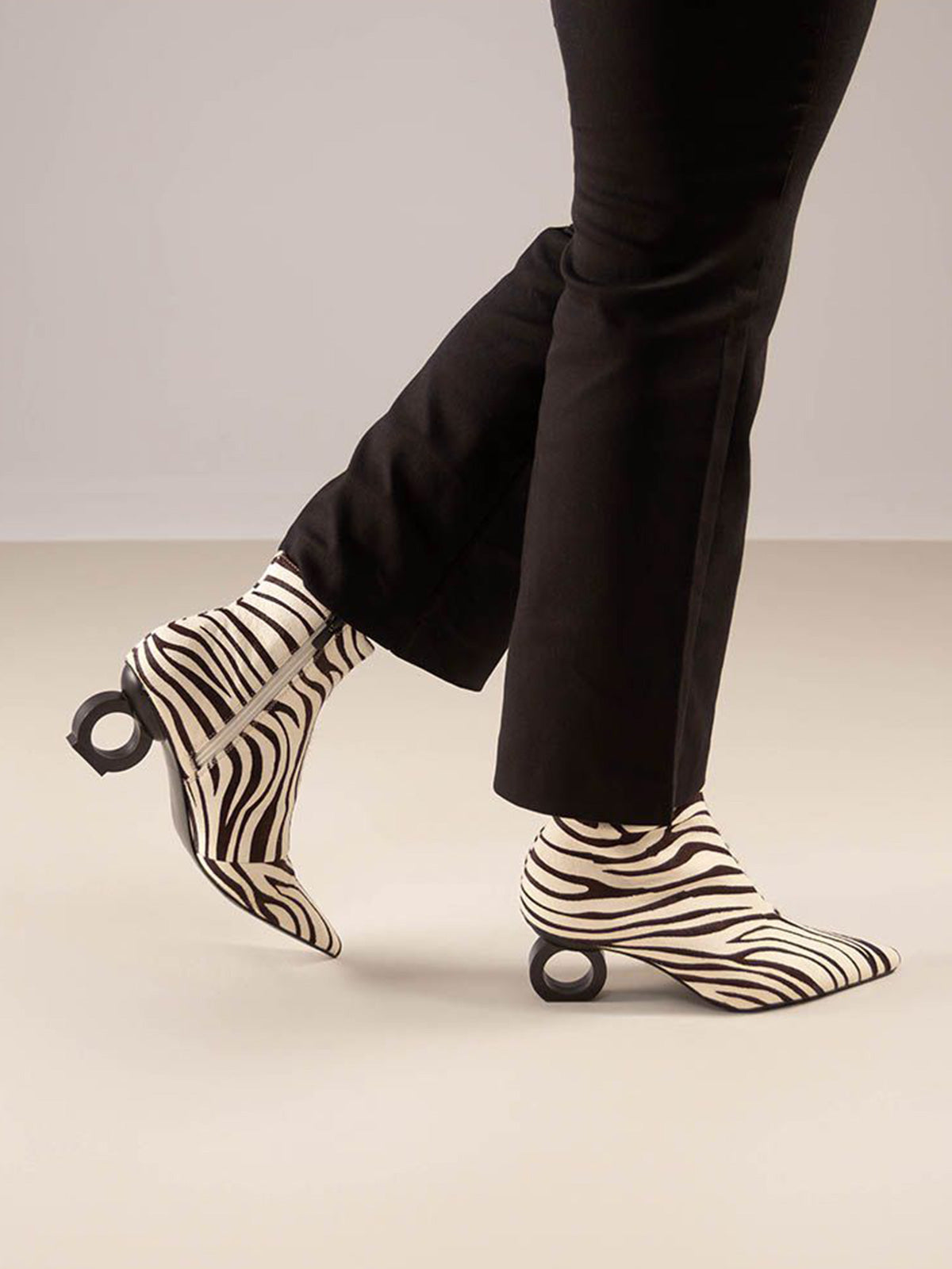 BRUNA-612 LEATHER ZEBRA