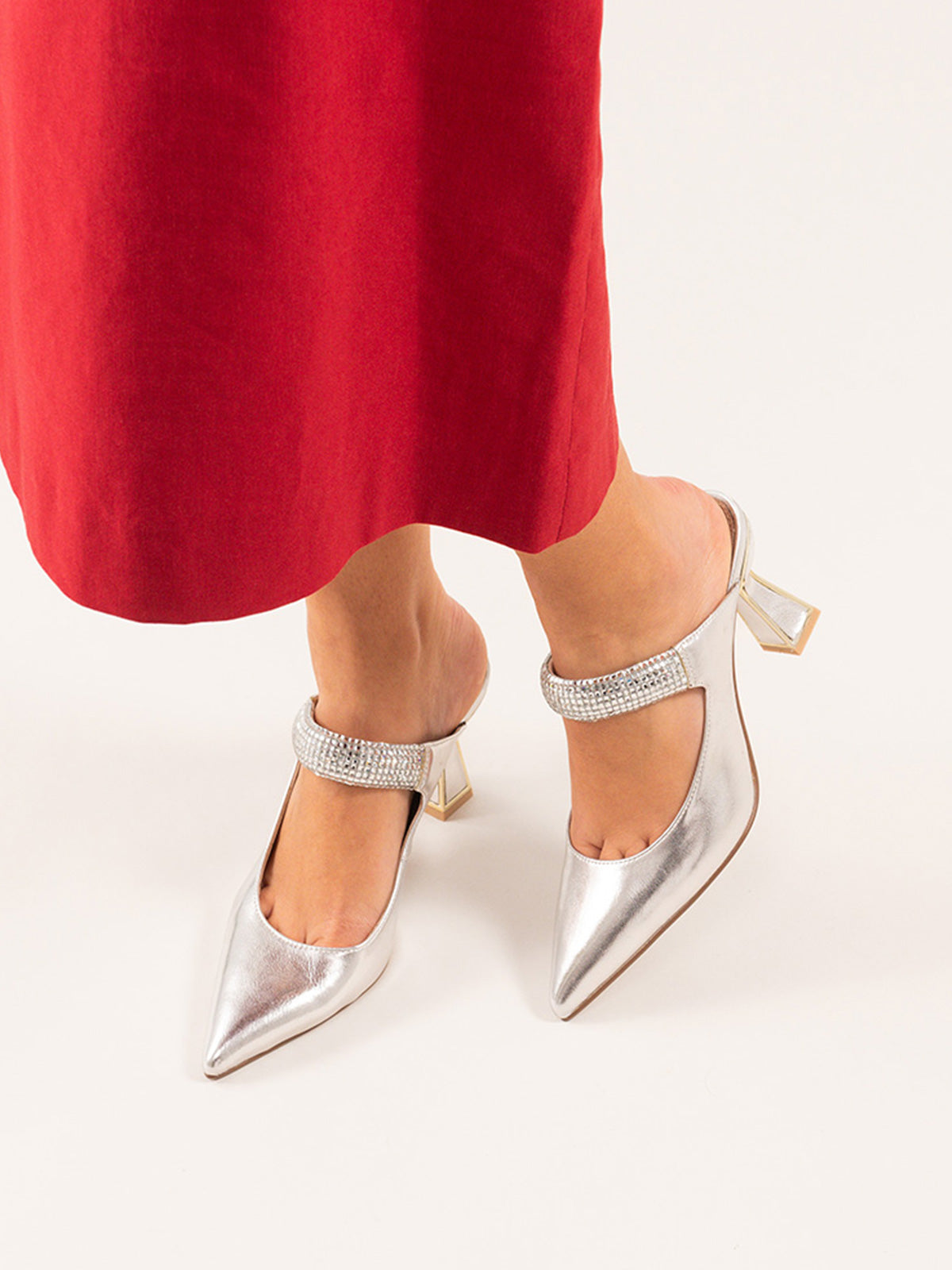 CORINA-130 METALLIC SILVER