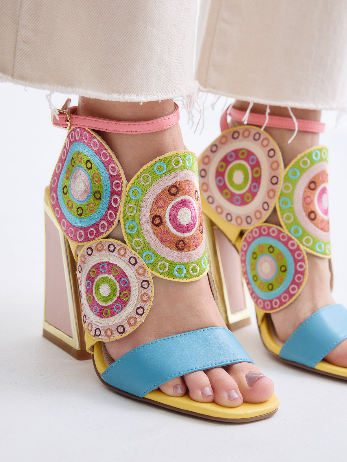 DOMINIC-580 PU YELLOW AQA