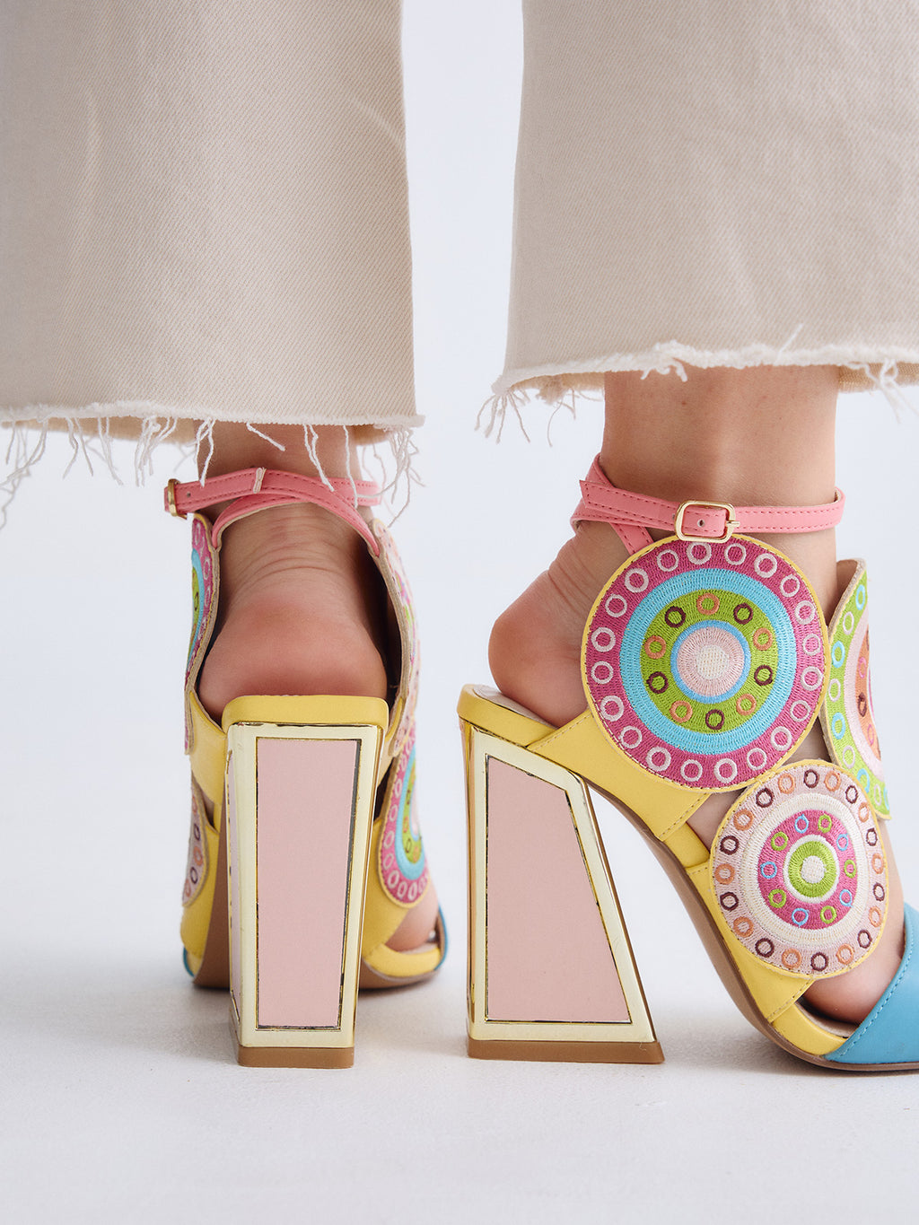 DOMINIC-580 PU YELLOW AQA