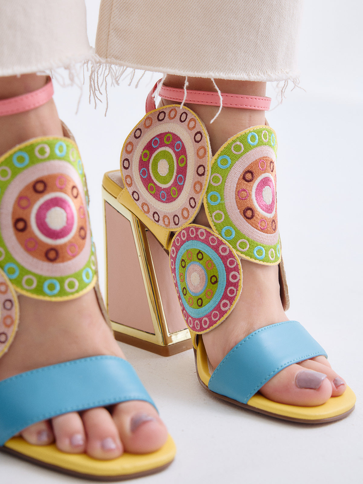 DOMINIC-580 PU YELLOW AQA