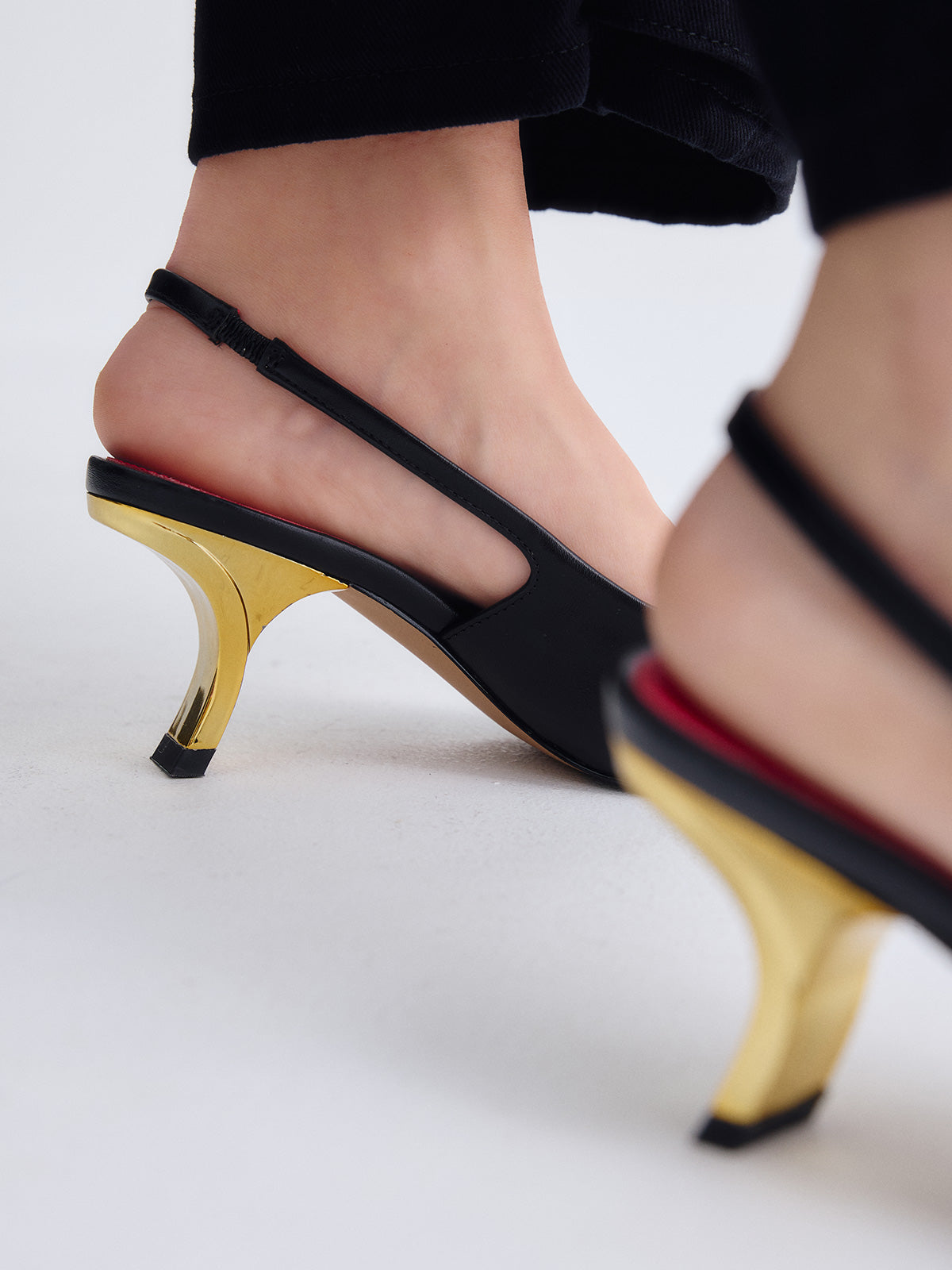 GRETA-300 PU BLACK-GOLD