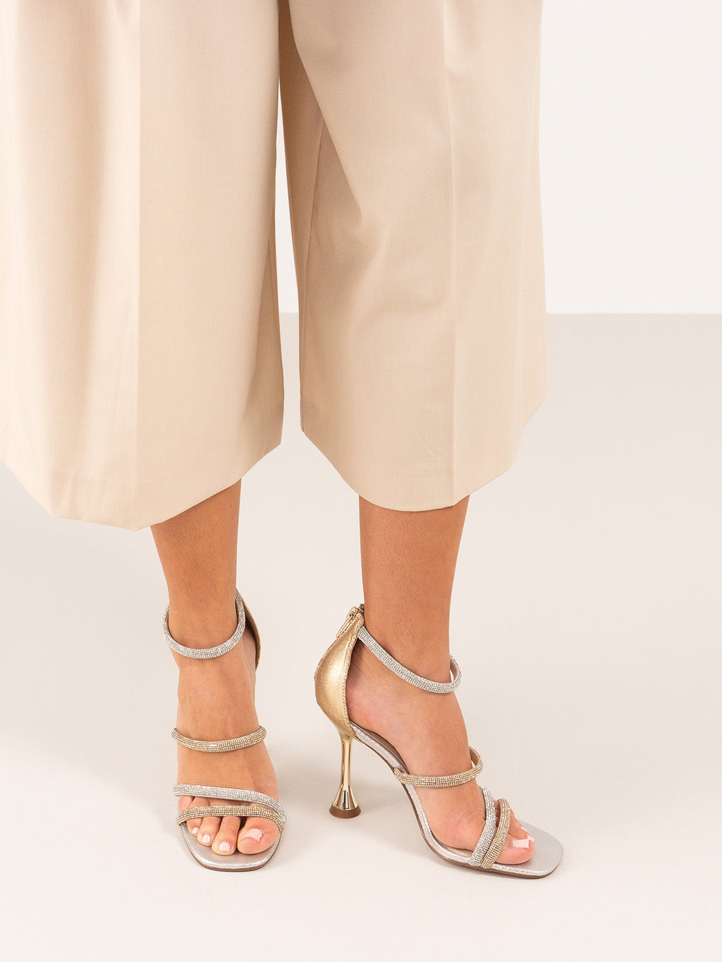 JADE-730 STRASS GOLD SILV