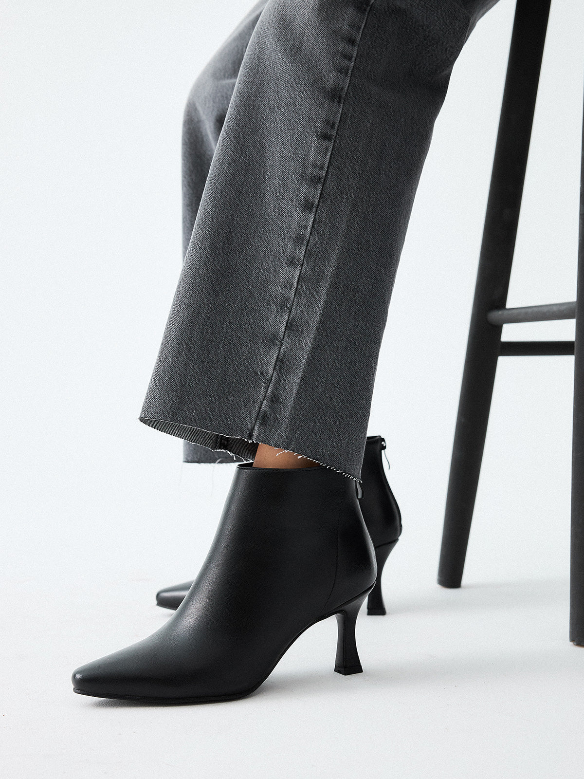 K1103-R8034 PU BLACK