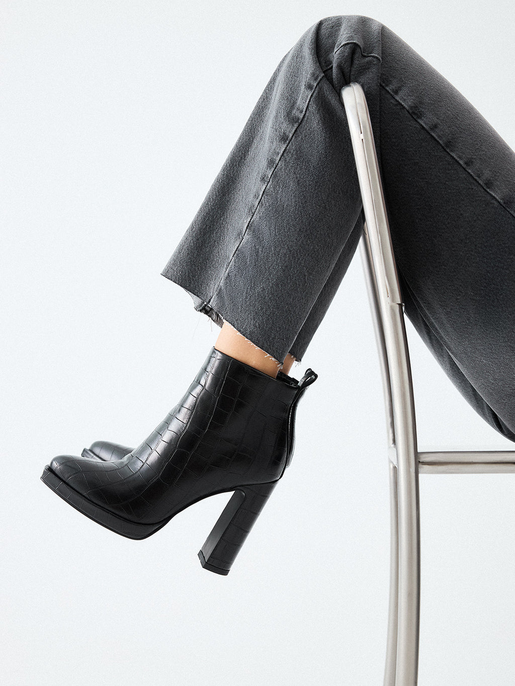 K2417-E332 CROCO BLACK