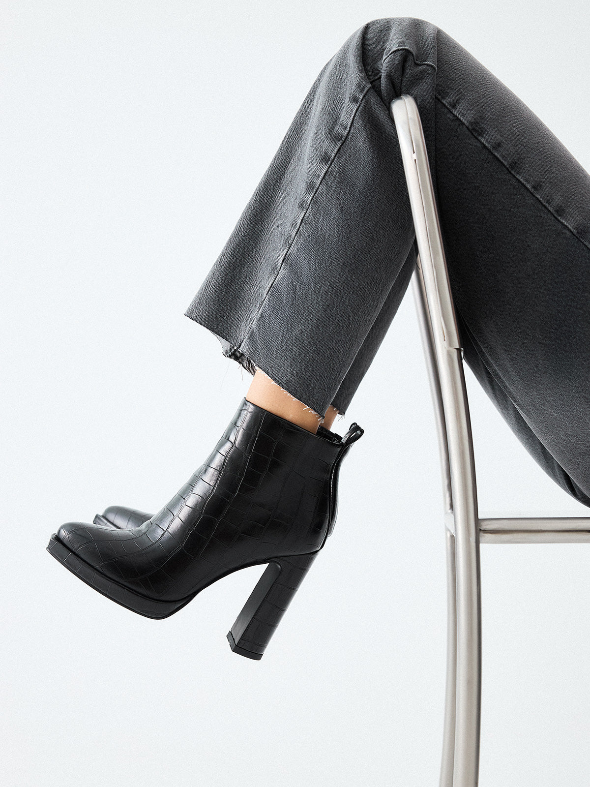 K2417-E332 CROCO BLACK