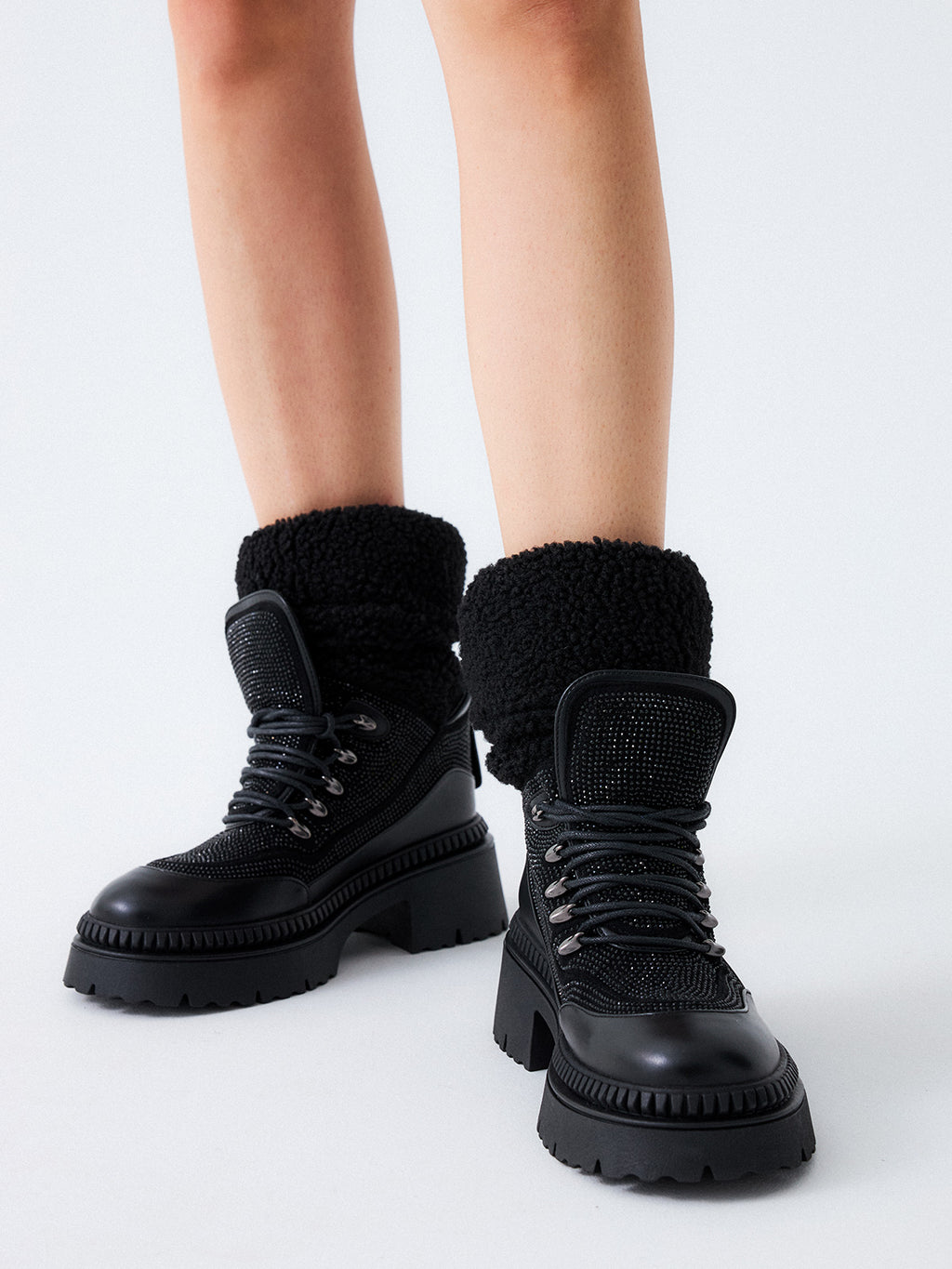 L534-S1030 STRASS BLACK