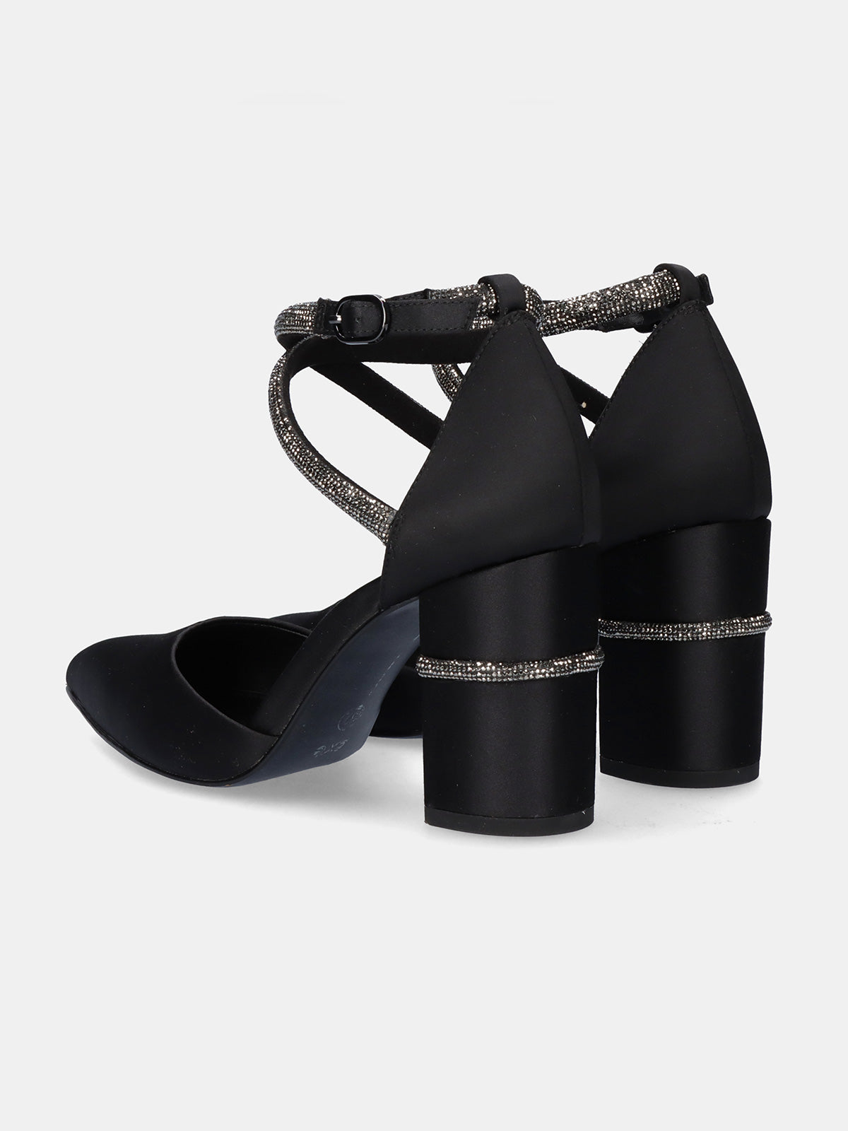 MADLEN-750 SATIN BLACK