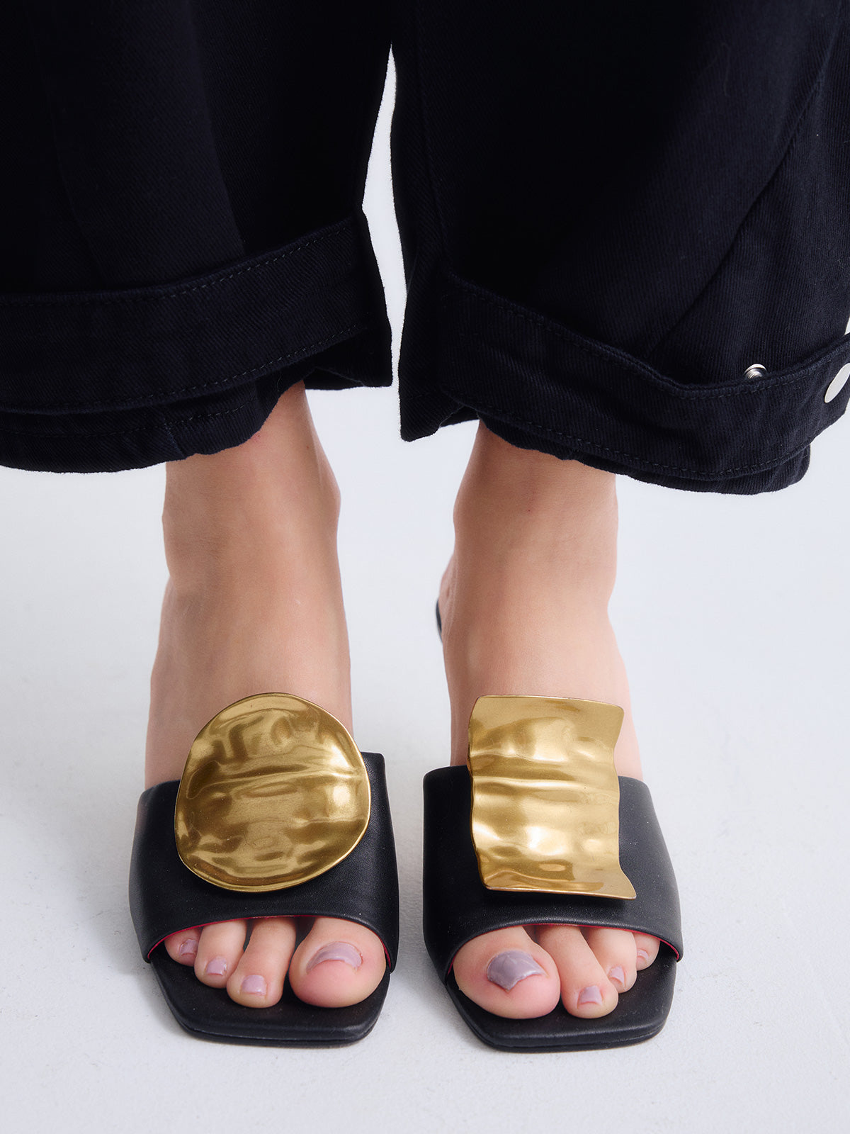 NINA-212 PU BLACK-GOLD