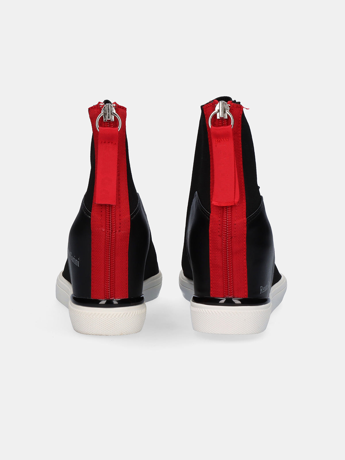 REGINA-250 FYNKIT BLACK