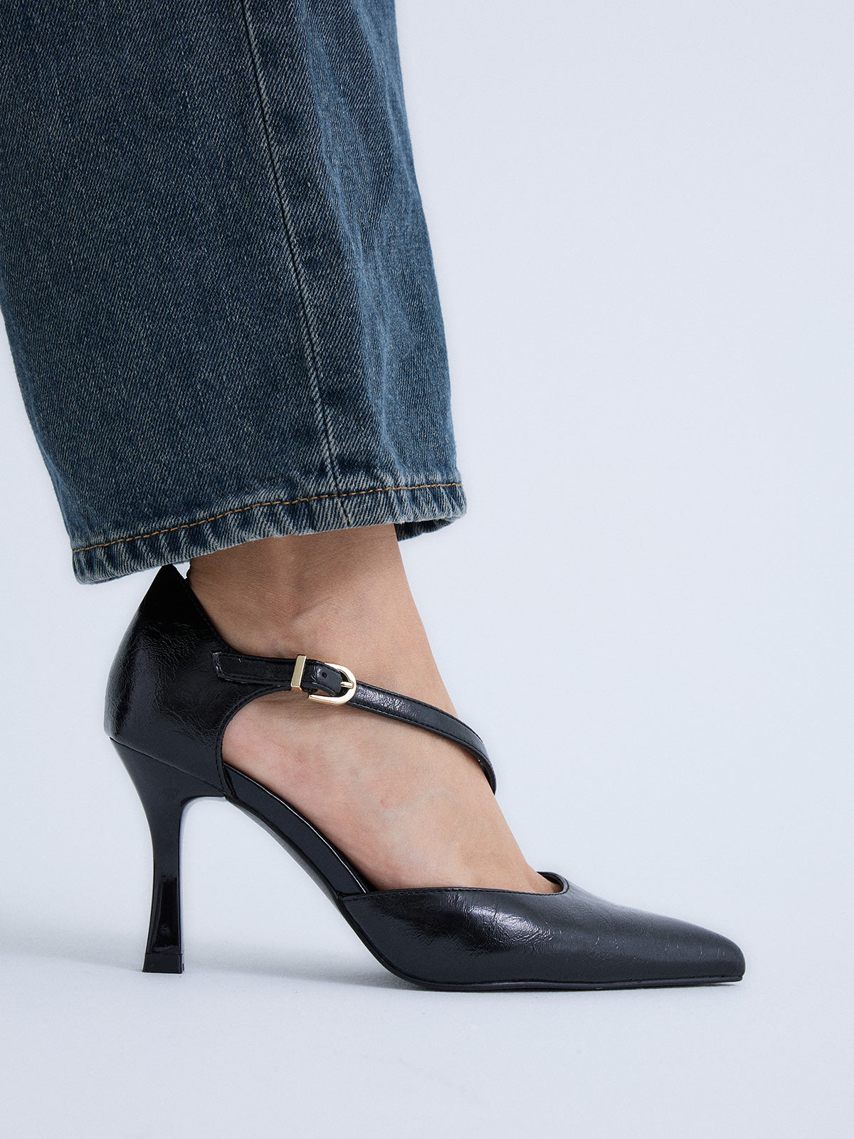 SILVANA-838 PU BLACK