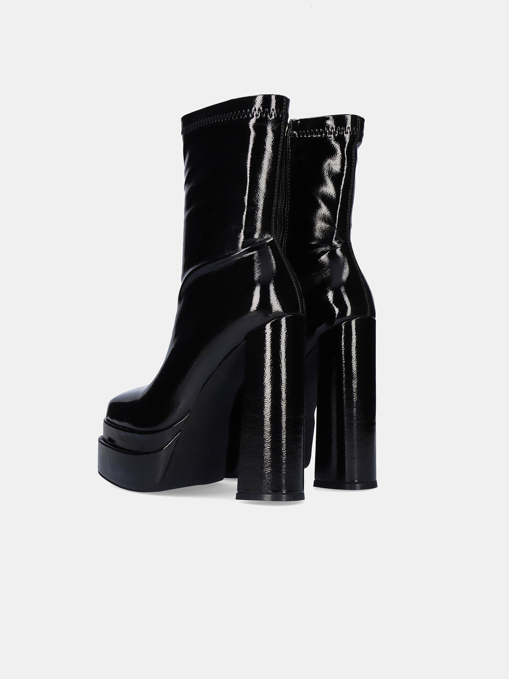 T3826-M2738 PATENT BLACK