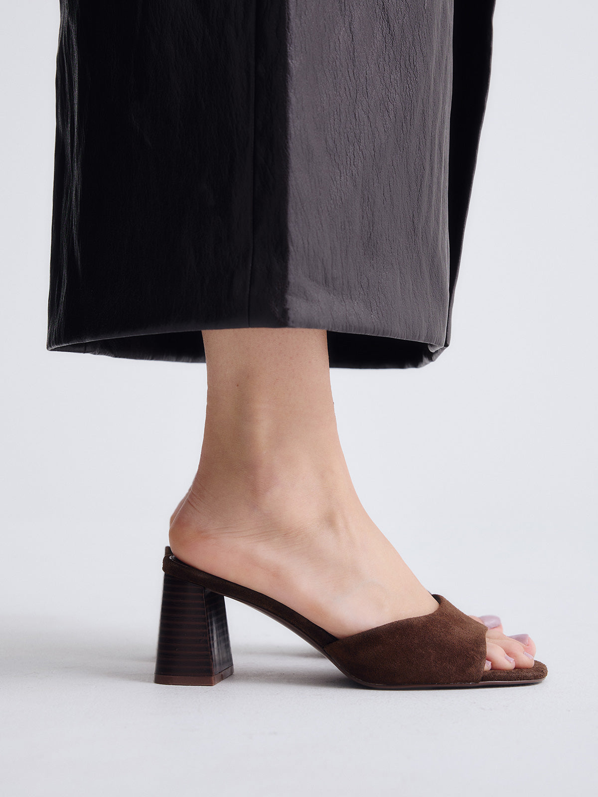 VENETO-557 SUEDE BROWN