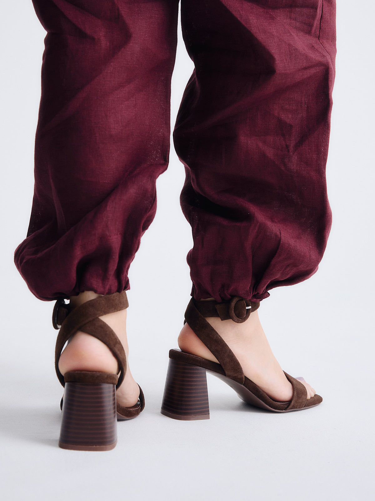 VENETO-567 SUEDE BROWN