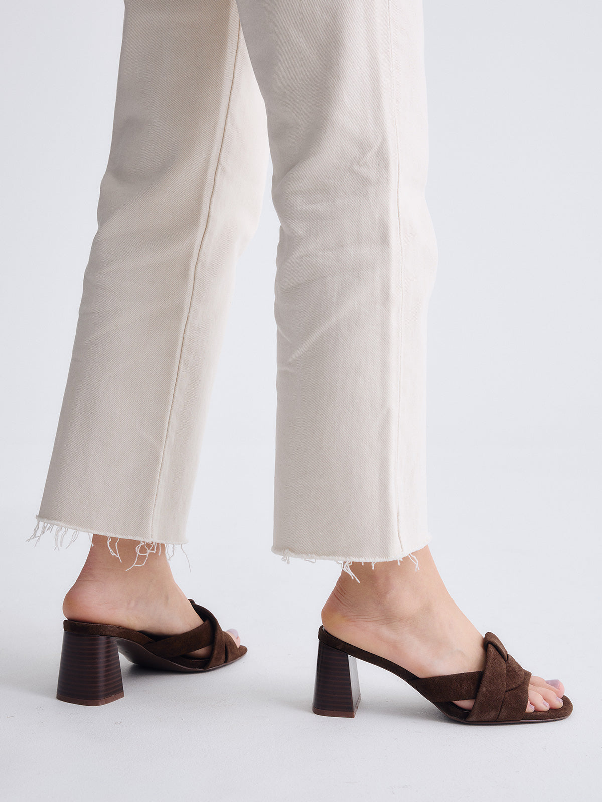 VENETO-576 SUEDE BROWN