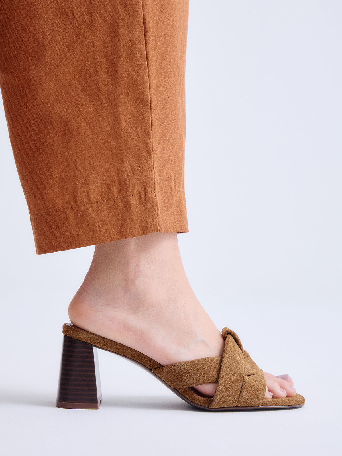 VENETO-576 SUEDE TAN