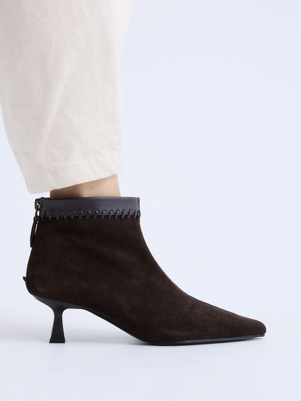 W26268 SUEDE BROWN