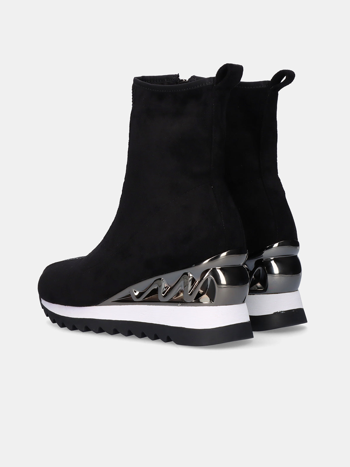 Y2327-N614 SUEDE BLACK