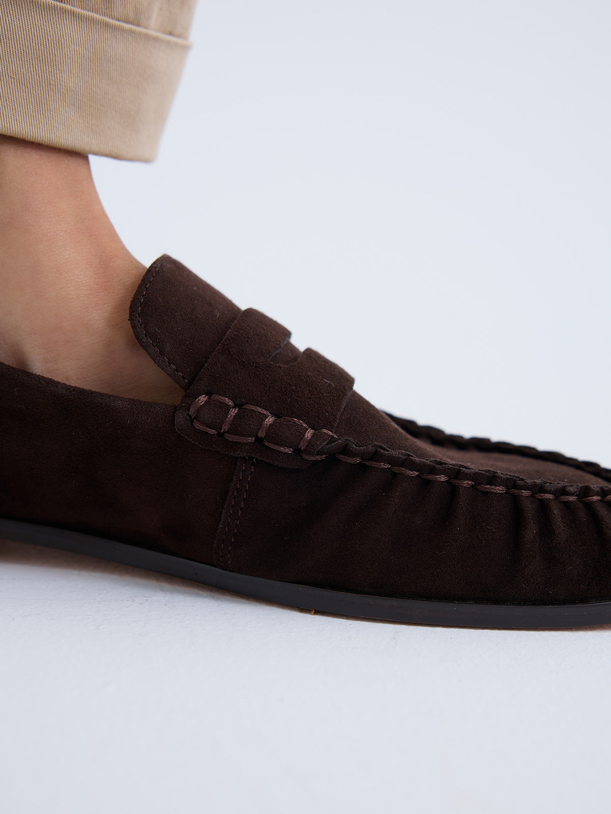 YY250611 SUEDE BROWN