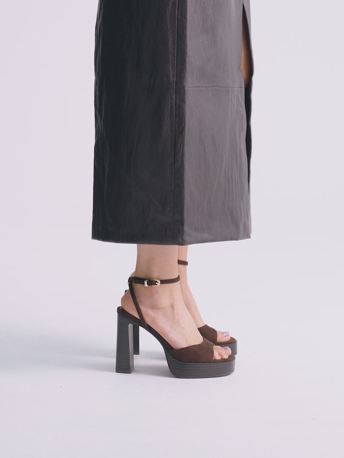 PATRICIA-323 FABRIC BROWN