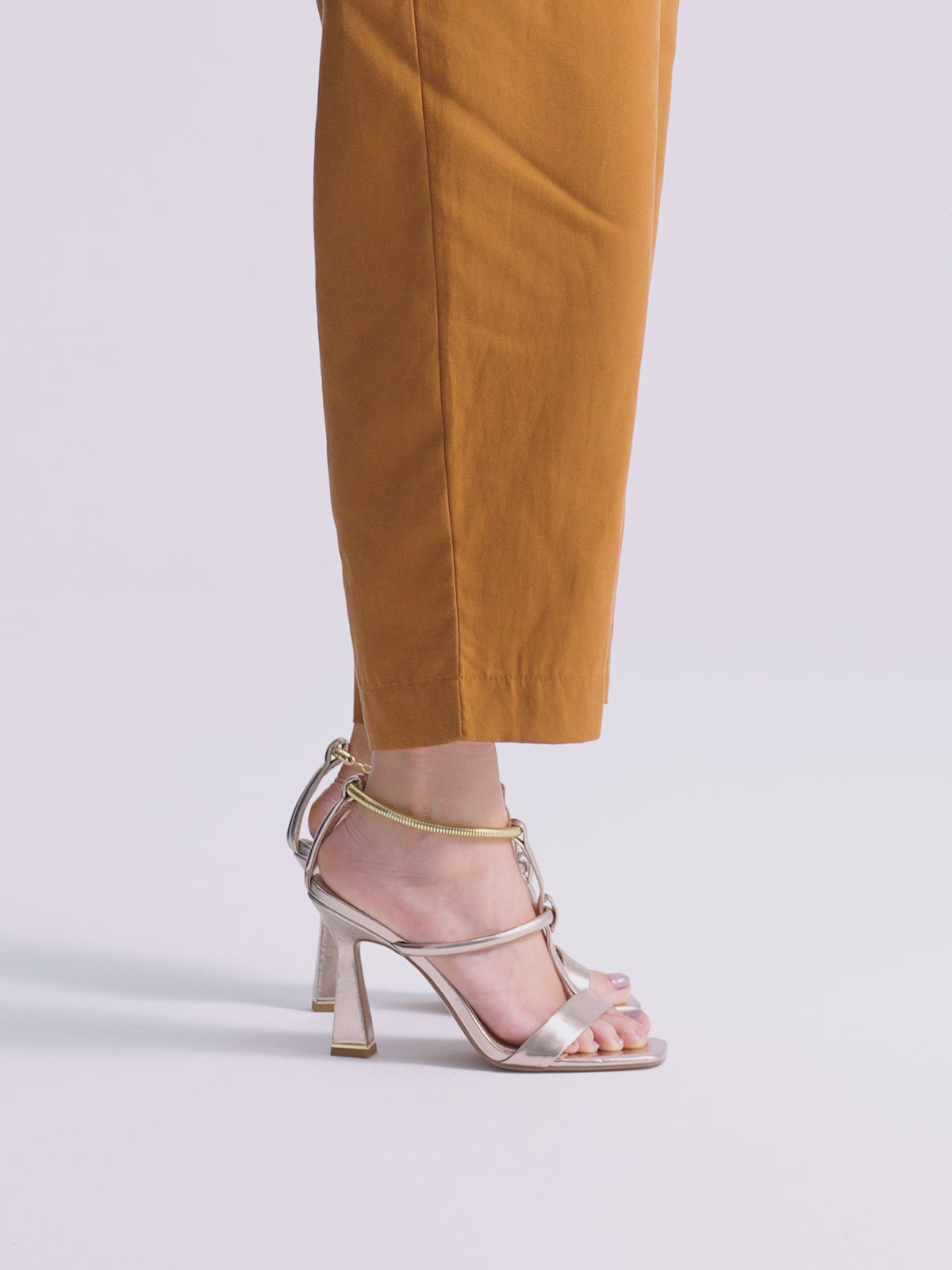 MOANA-246 METALLIC CHAMPAGNE