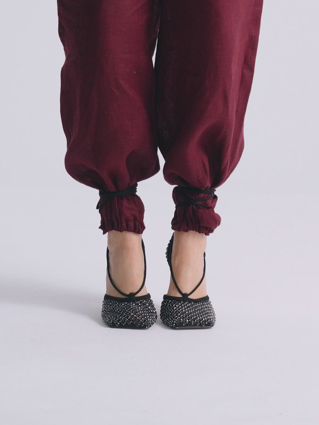 LORENA-305 STRASS BLACK